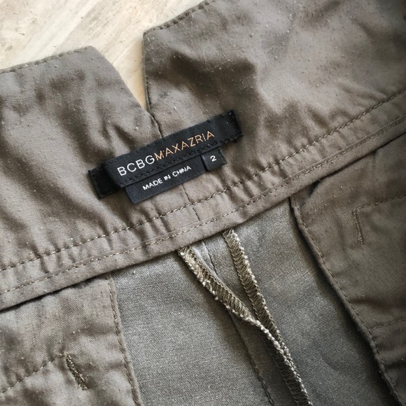 BCBG cotton spandex khakis shorts - Picture 2 of 5